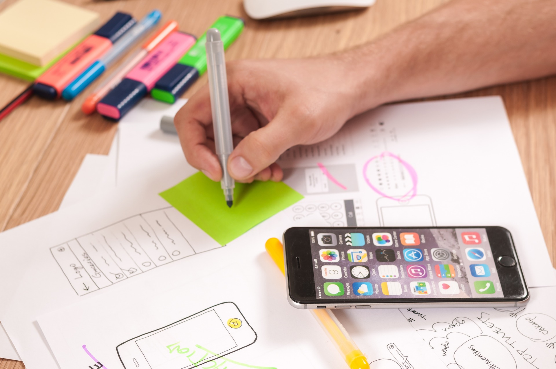 5 Mobile App Design Trends for 2021 and Beyond