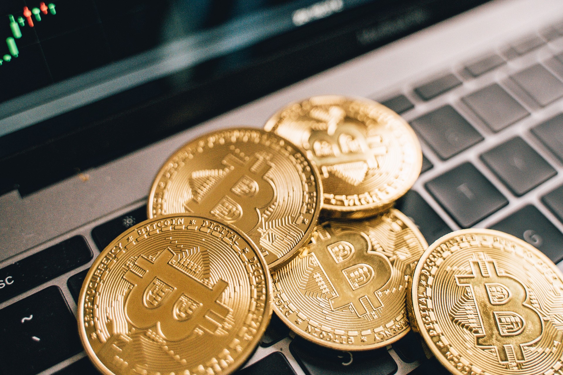 Getting the most out of your cryptocurrency means being able to trade your coins no matter where you are. Here are five apps that can help.