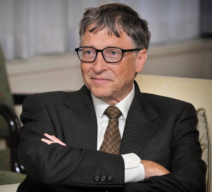 Bill Gates Warns About Deepfakes: AI Risks and Solutions