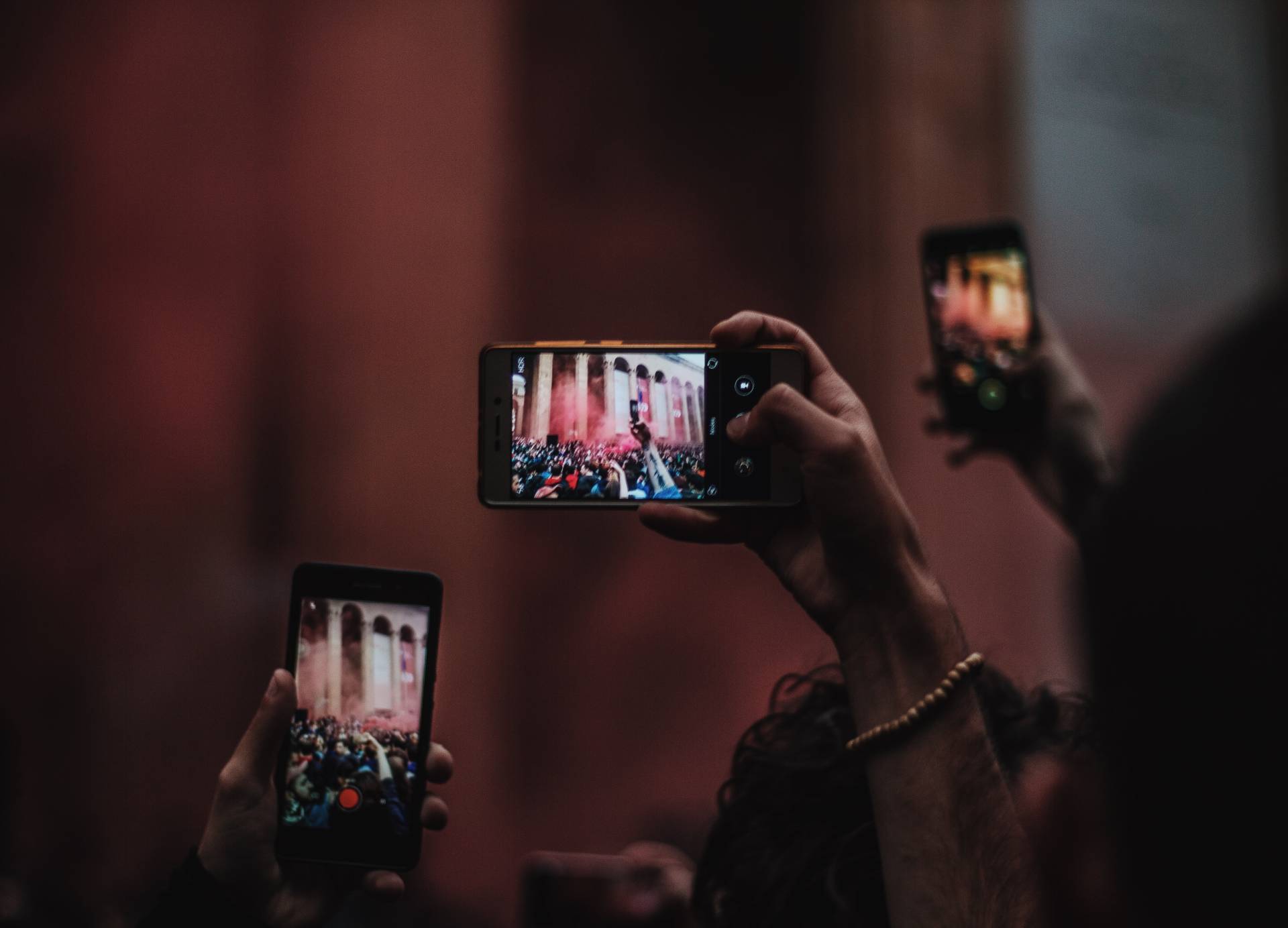 Unlocking Phone Photography Secrets: How to Capture Low Light Moments